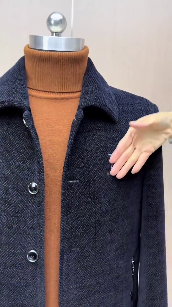 Men's Classic Charcoal Herringbone Car Coat - Image 5