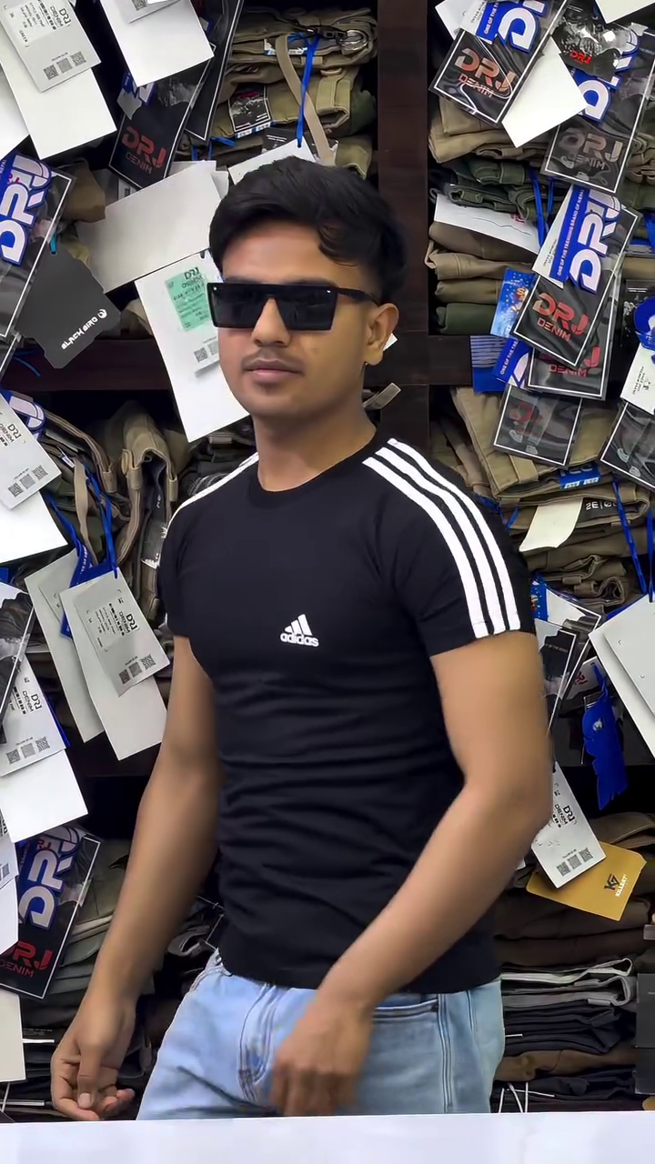 Men’s Soft Lightweight Tee for Modern Casual Wear - Image 4