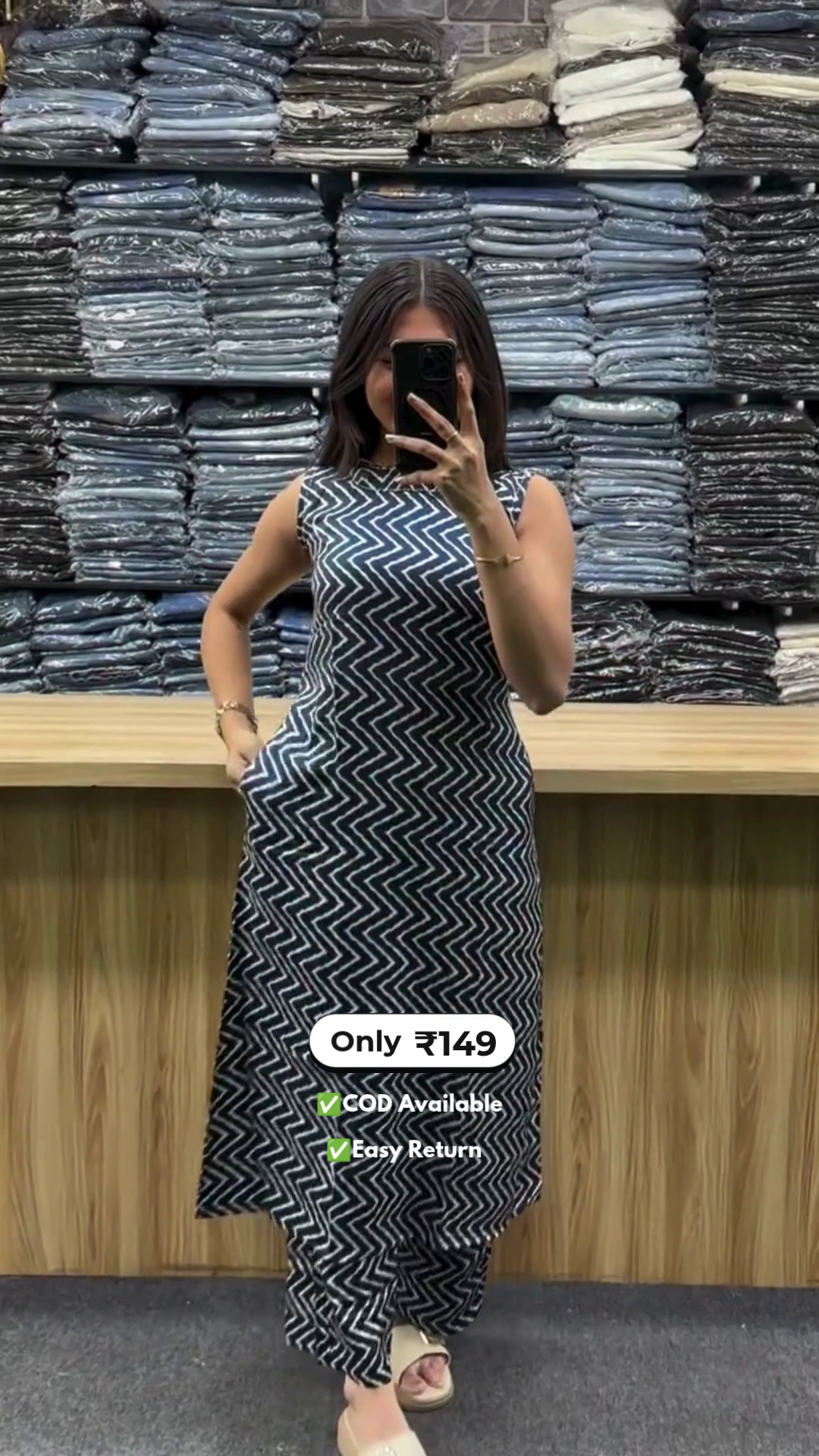 Stylish Women’s Sleeves Kurta Set with Pocket - Image 4
